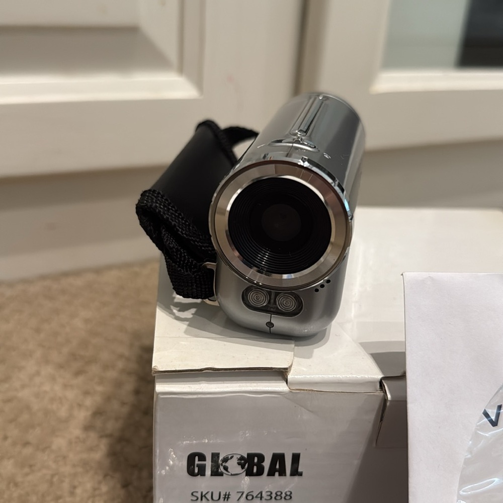 ☀️3/$15 NEW Global MP Digital Video Camera with 4X Zoom + Accessories - Picture 5 of 8